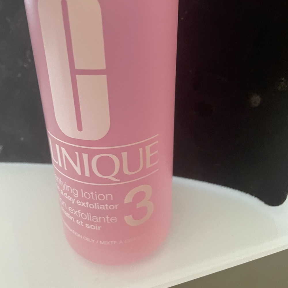 Clinique clarifying lotion twice a day exfoliator